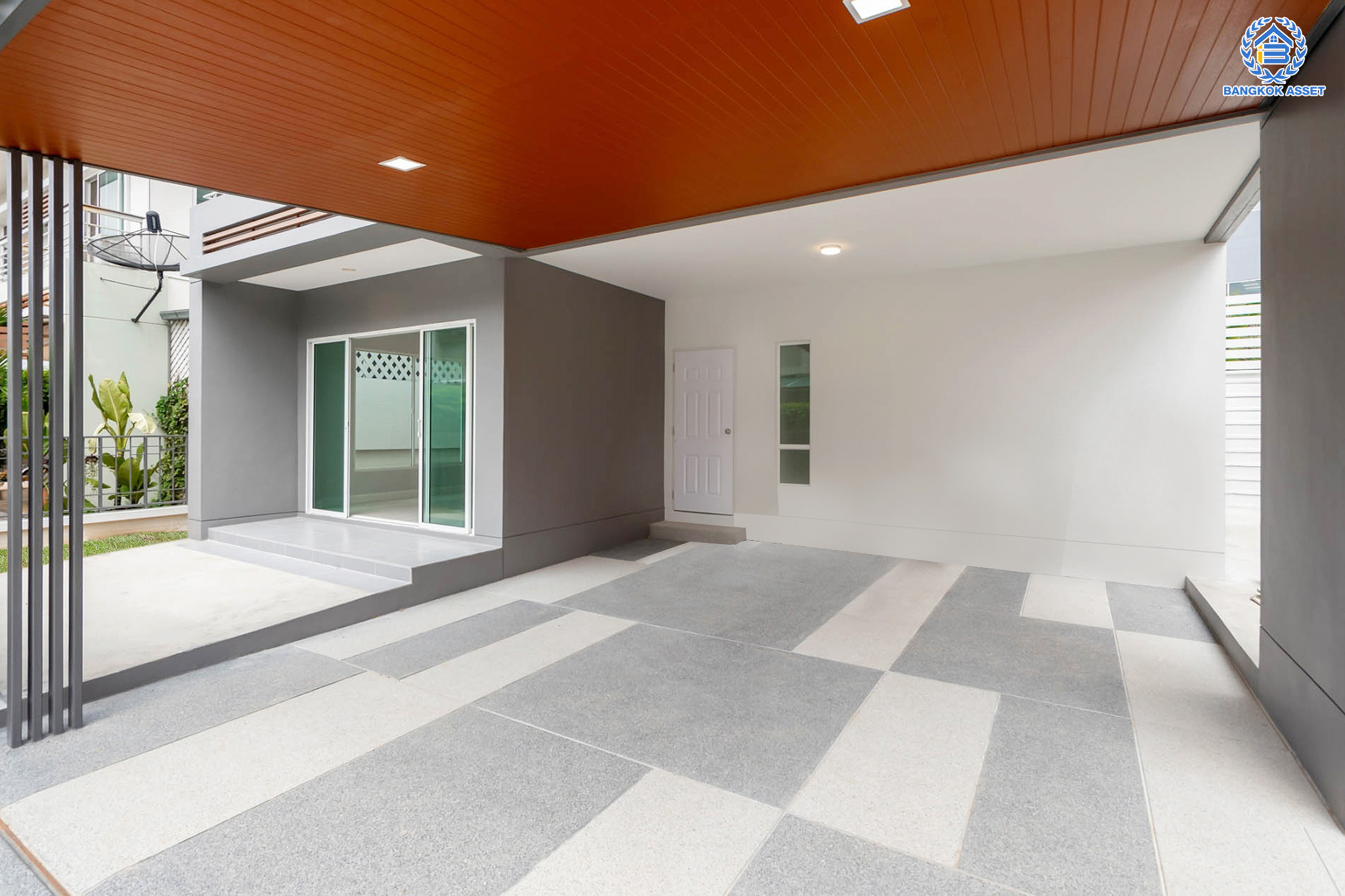 บ้านมือสองตกแต่งใหม่ ม.เดอะคลัสเตอร์วิลล์2 ราชพฤกษ์-พระราม5 เนื้อที่ 48.2 ตร.ว. ฟังก์ชัน 3 ห้องนอน 3 ห้องน้ำ 2 ที่จอดรถ บรรยากาศเงียบสงบ น่าอยู่ บนทำเลเดินทางสะดวก ใกล้ The Walk ,The Crystal SB และจุดขึ้นทางด่วน "ศรีรัช"